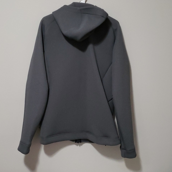 Nike - Picture 2 of 3